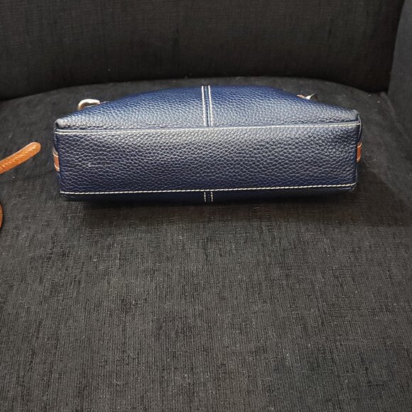 Dooney & Bourke Pebble Grain Navy Leather Crossbody Pouch Bag - Picture 3 of 11